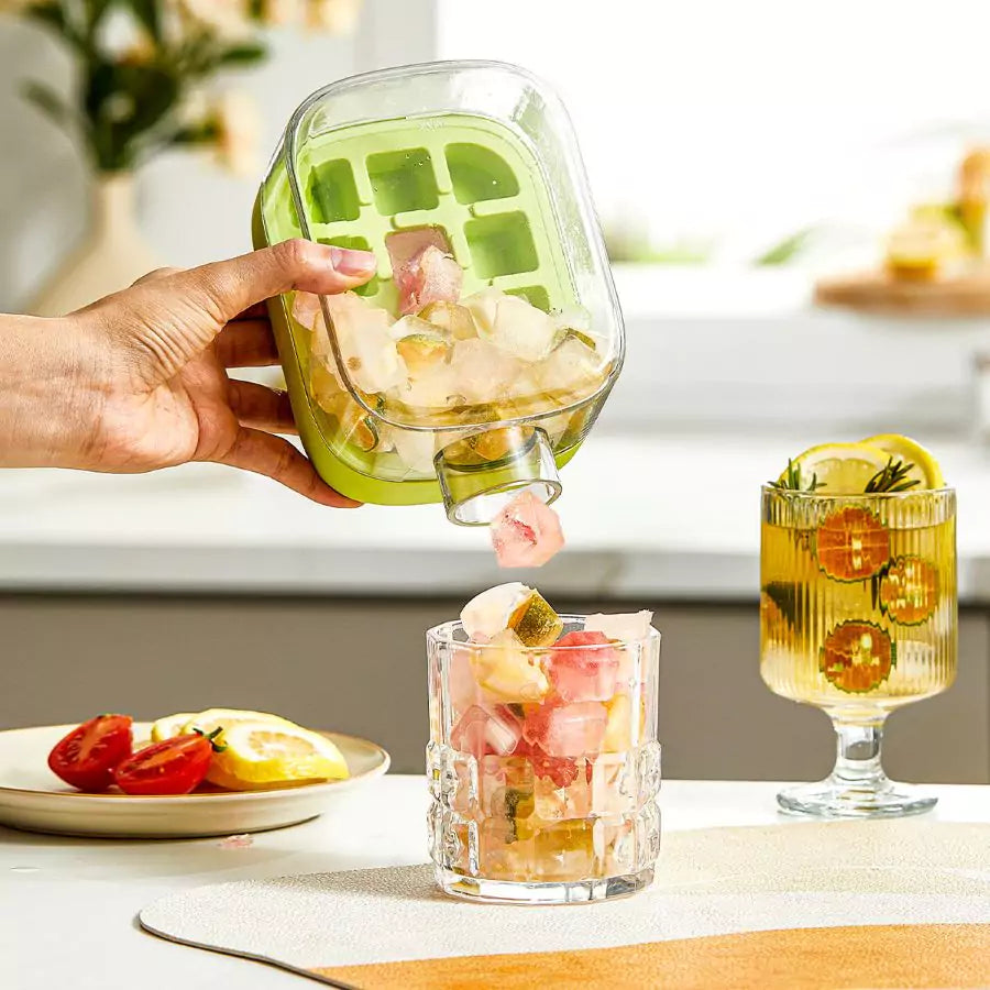 2-in-1 Portable Ice Cube Maker Bottle – Leak-Proof